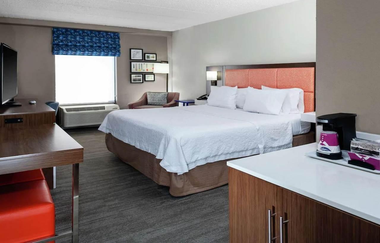 Hampton Inn Woodbridge Εξωτερικό φωτογραφία