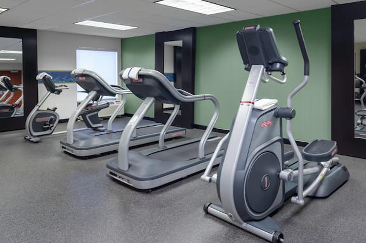 Hampton Inn Woodbridge Εξωτερικό φωτογραφία