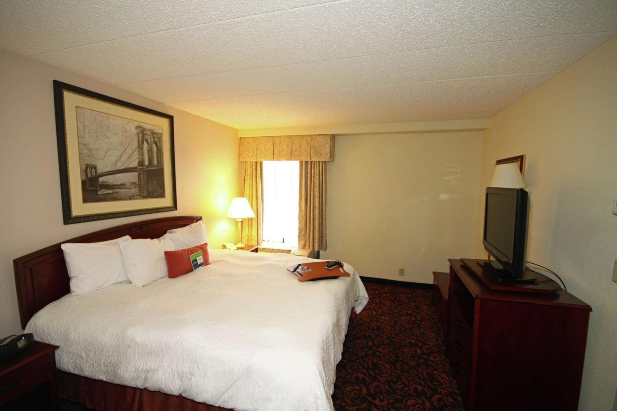 Hampton Inn Woodbridge Εξωτερικό φωτογραφία