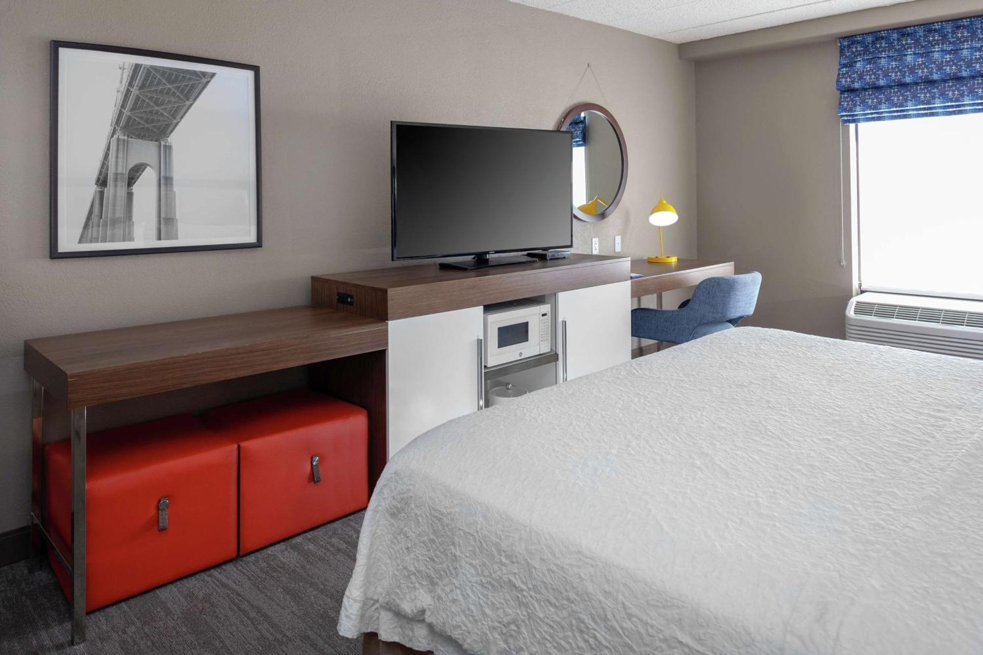 Hampton Inn Woodbridge Εξωτερικό φωτογραφία