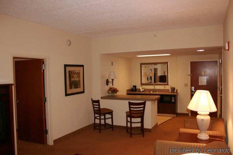 Hampton Inn Woodbridge Δωμάτιο φωτογραφία