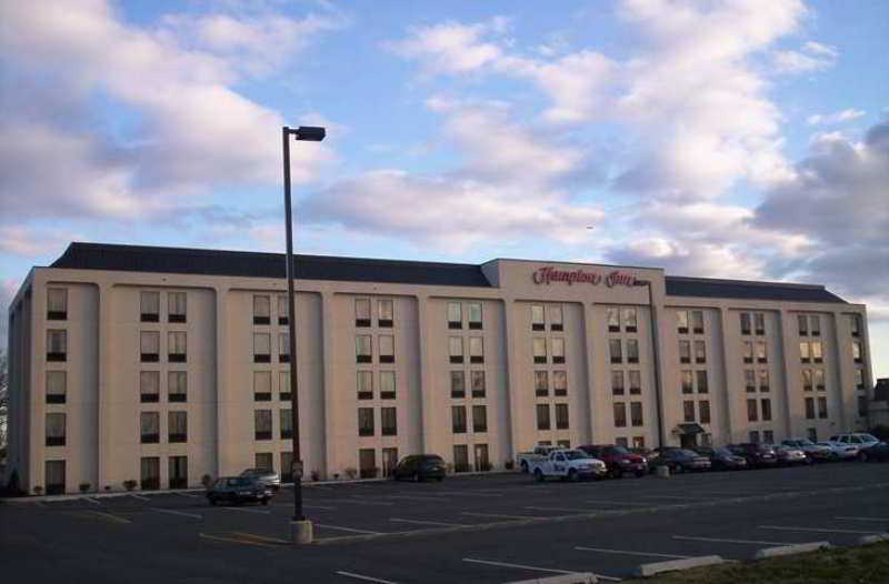 Hampton Inn Woodbridge Εξωτερικό φωτογραφία
